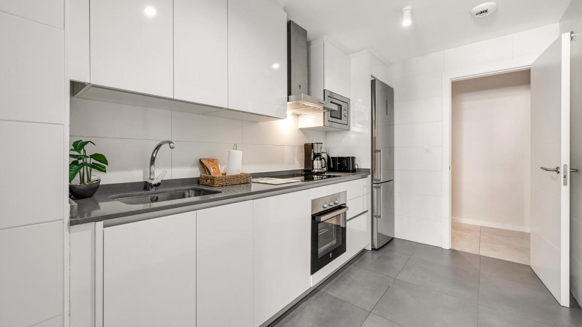 Vacation I Via Celere, Huge Terrace, Brand New Complex, Close To The Beach, Center