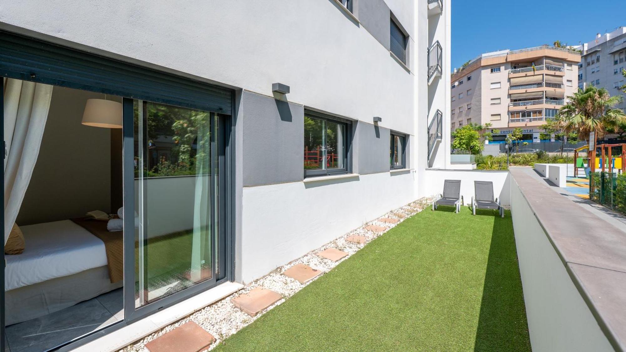 Vacation I Via Celere, Huge Terrace, Brand New Complex, Close To The Beach, Center Apartment Marbella