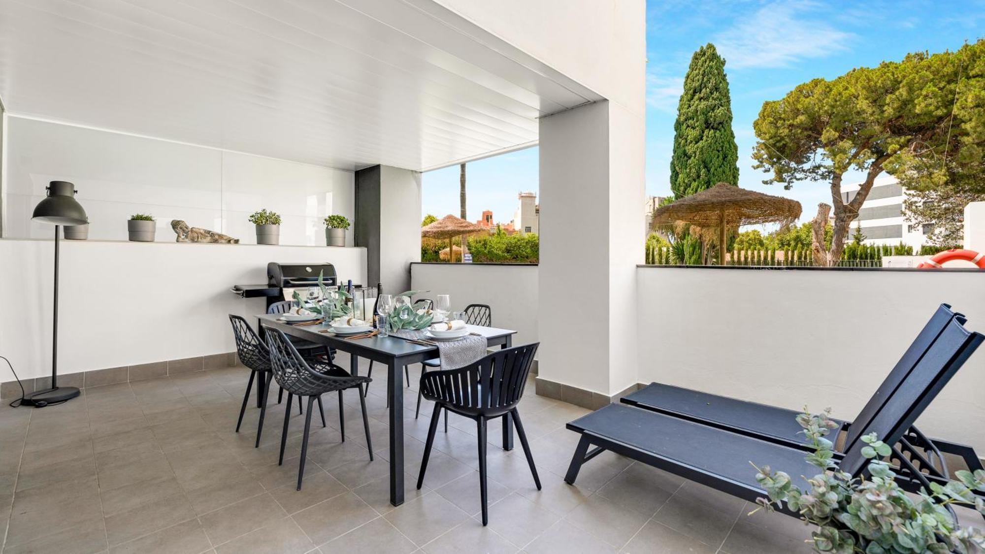 Apartment Vacation I Via Celere, Huge Terrace, Brand New Complex, Close To The Beach, Center Marbella