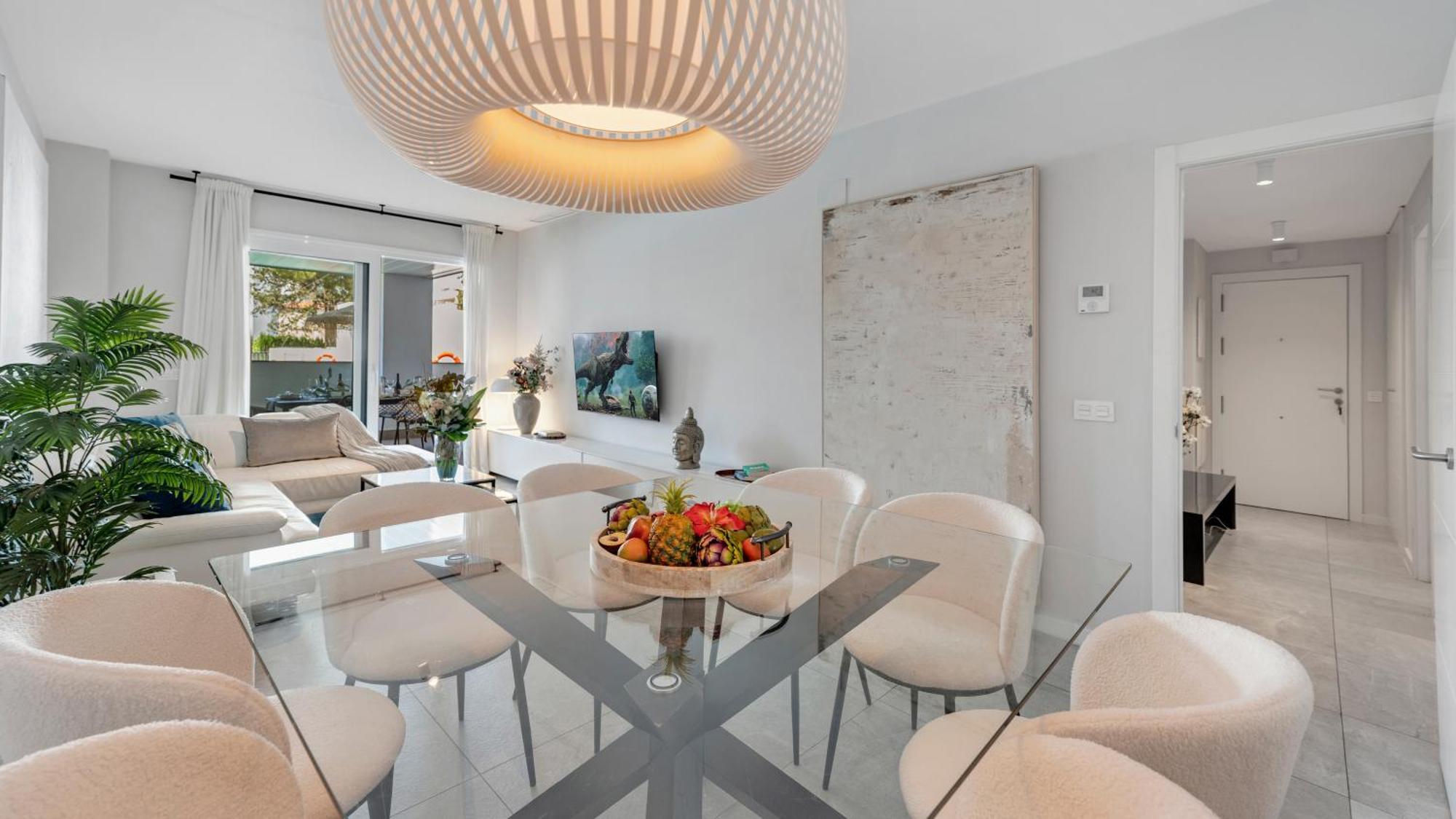 Apartamento Vacation Marbella: Beachside Retreat With Spacious Terrace *