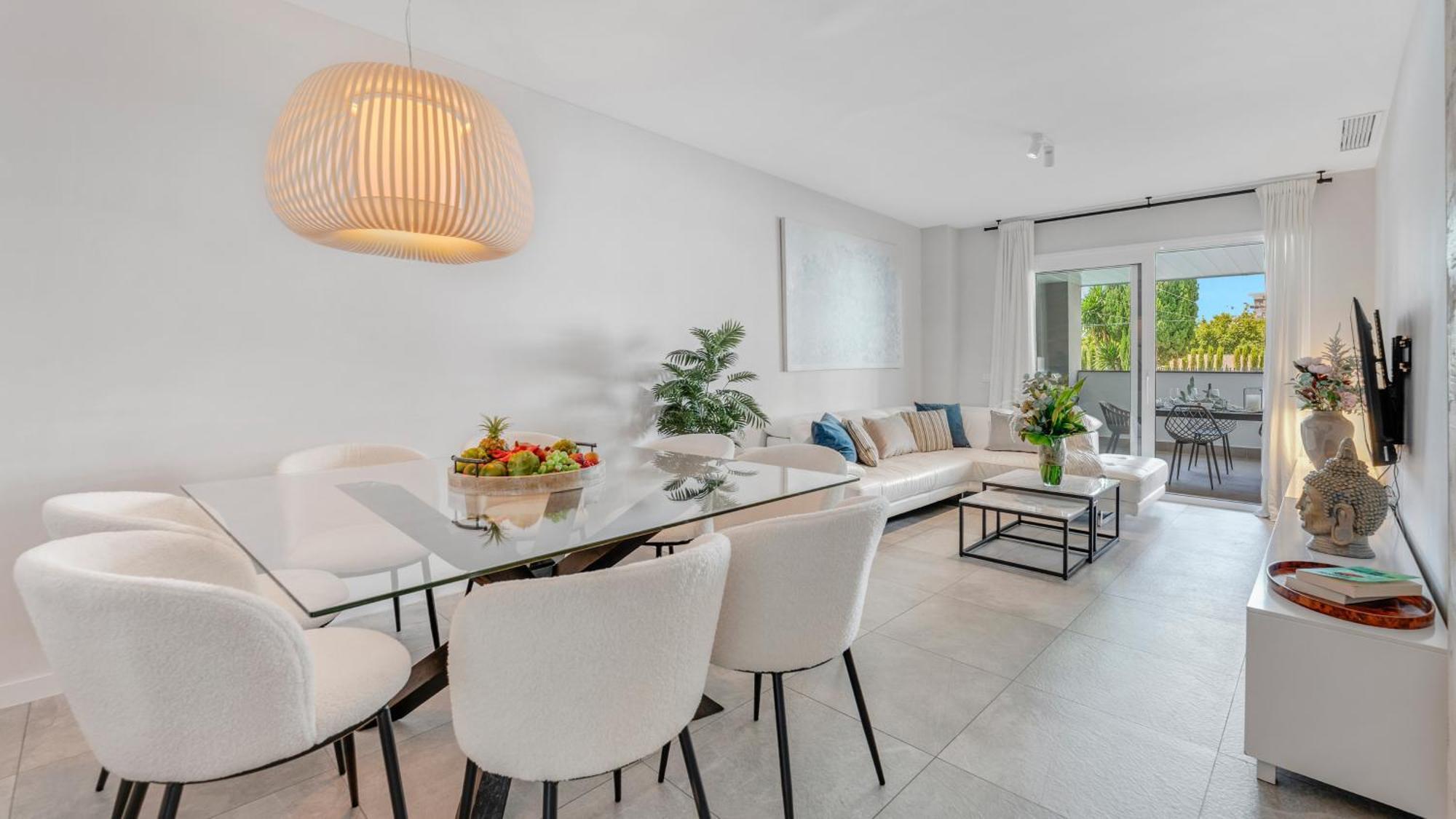 Vacation Marbella: Beachside Retreat With Spacious Terrace *